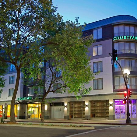 Courtyard Oakland Downtown Hotel Bagian luar foto
